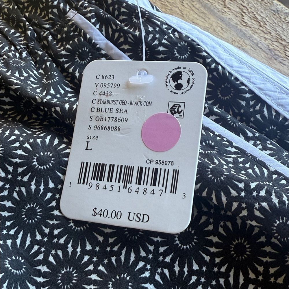 NWT FREE PEOPLE Black and White Patterned Women's Shorts SIZE L - Picture 2 of 6